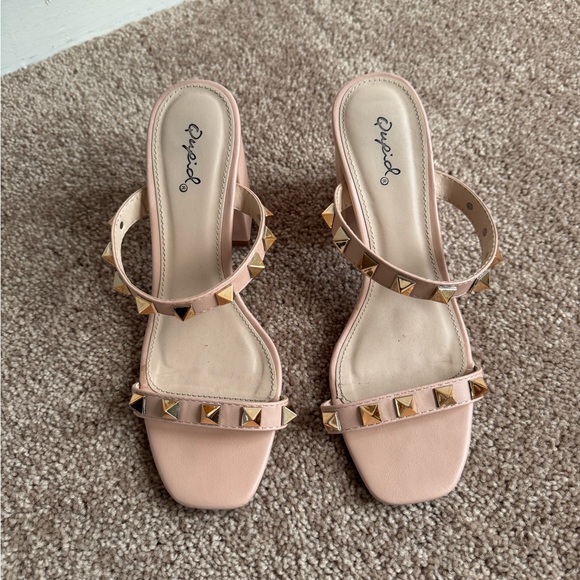 Tan Rhinestone Block Heels - Picture 1 of 3